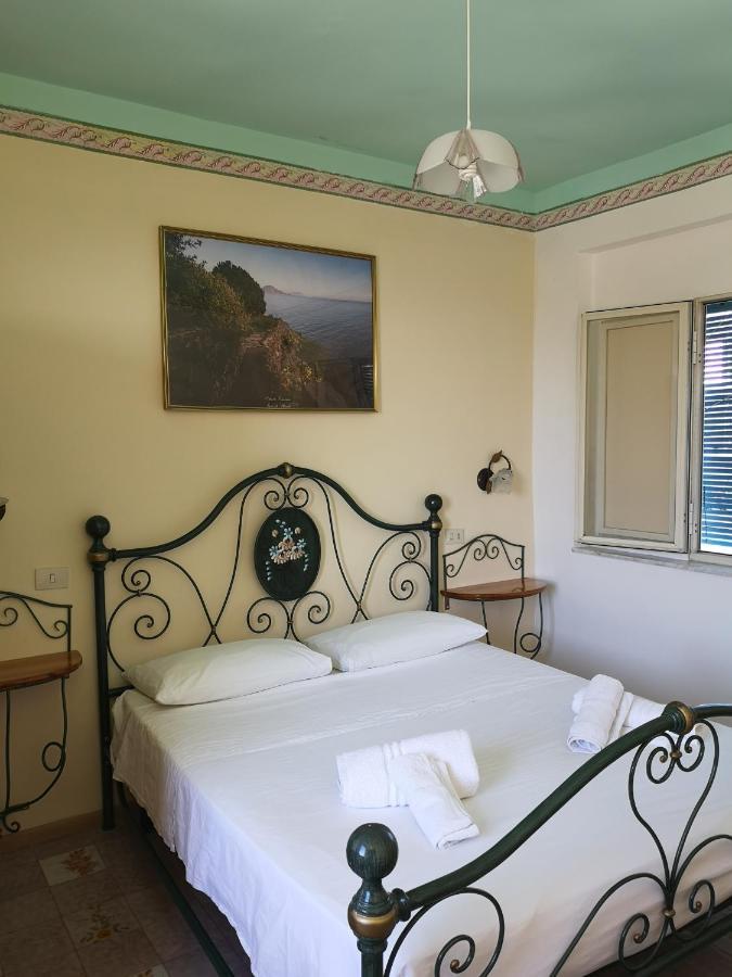ליפארי Casa Vittorio B&B מראה חיצוני תמונה