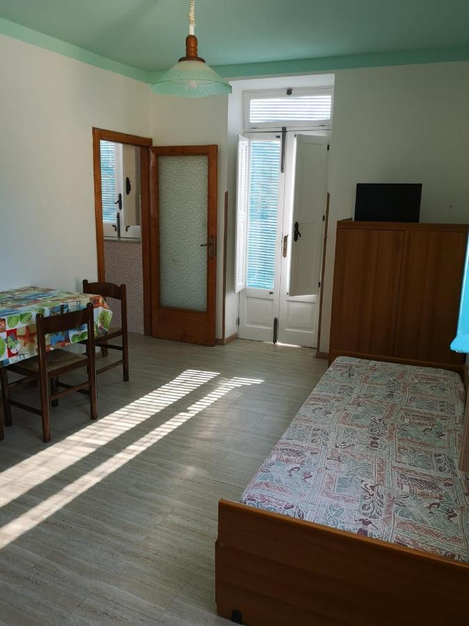 ליפארי Casa Vittorio B&B מראה חיצוני תמונה