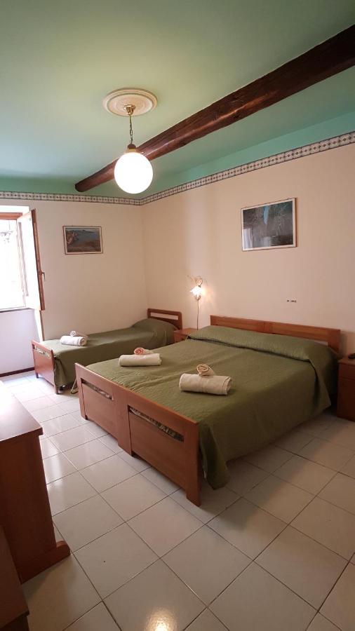 ליפארי Casa Vittorio B&B מראה חיצוני תמונה