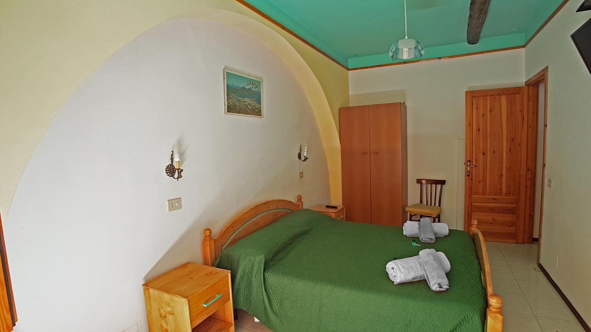 ליפארי Casa Vittorio B&B מראה חיצוני תמונה