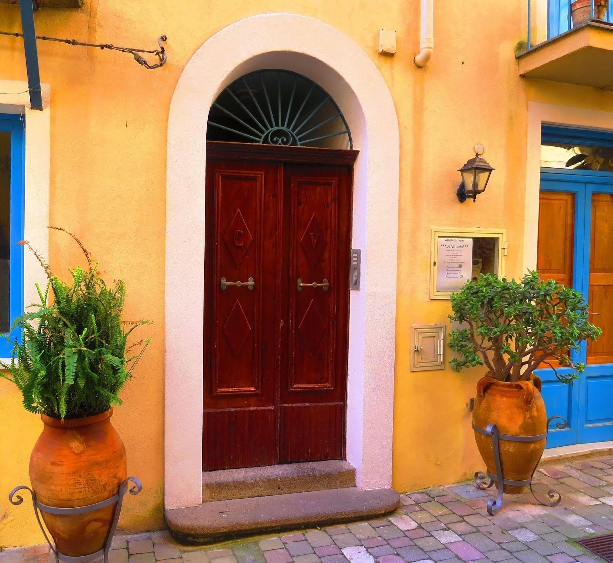 ליפארי Casa Vittorio B&B מראה חיצוני תמונה