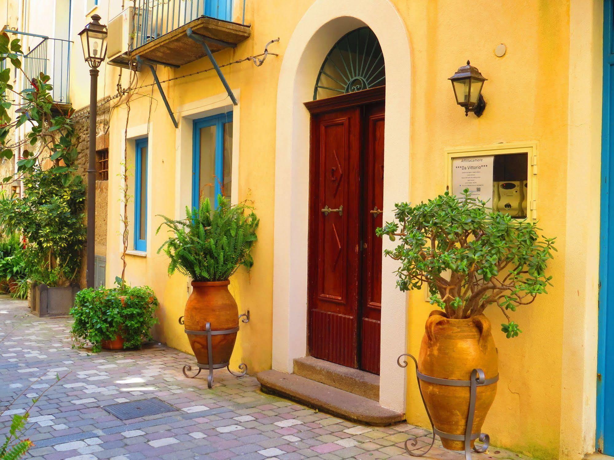 ליפארי Casa Vittorio B&B מראה חיצוני תמונה