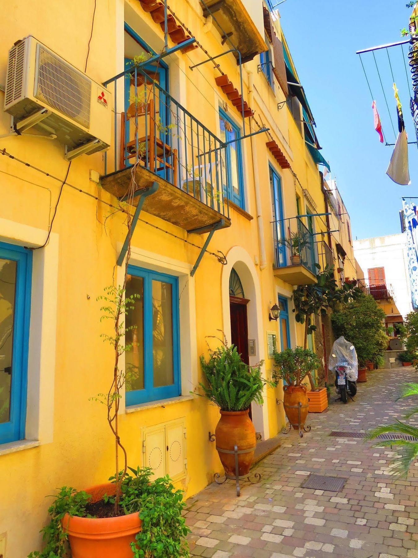 ליפארי Casa Vittorio B&B מראה חיצוני תמונה